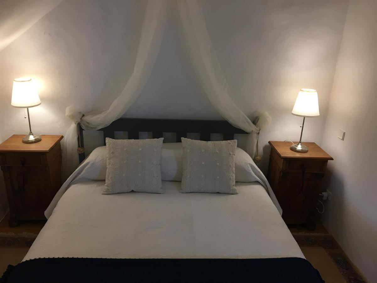 Les Gîtes Pérard Caylus Extérieur photo