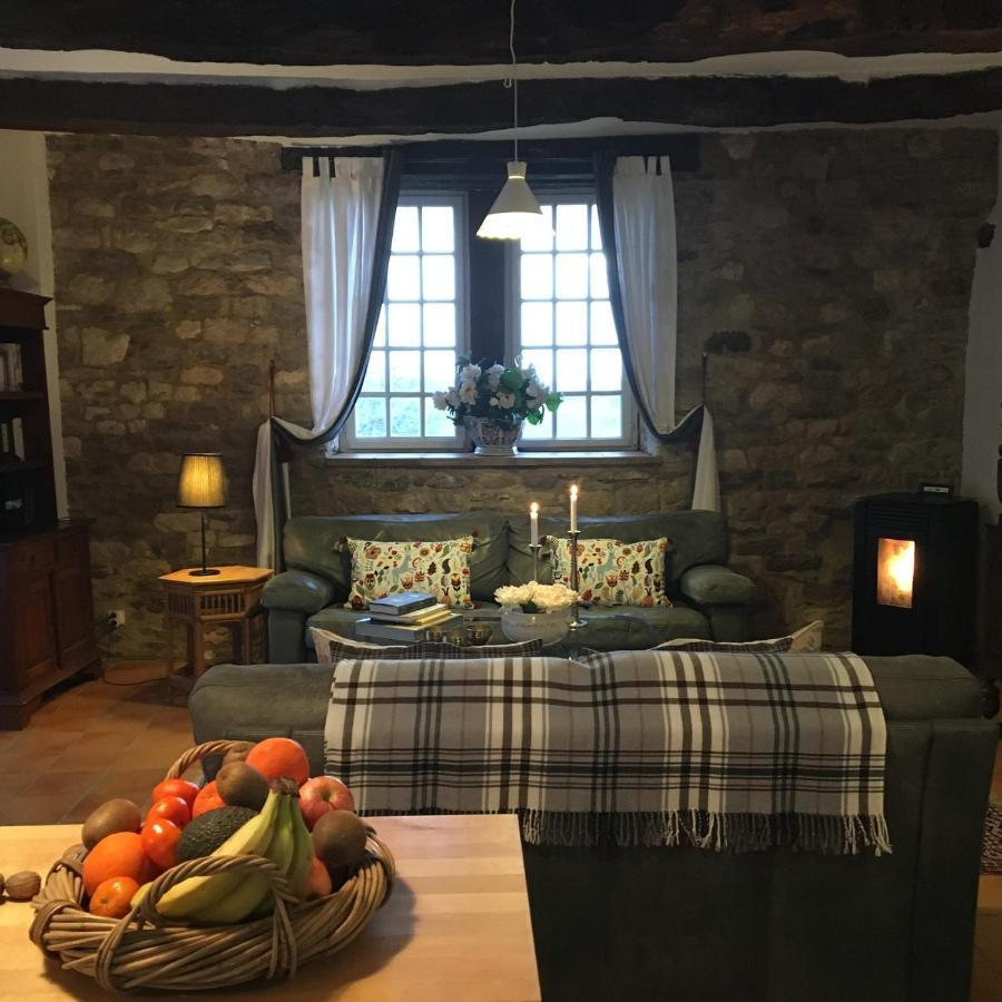 Les Gîtes Pérard Caylus Extérieur photo