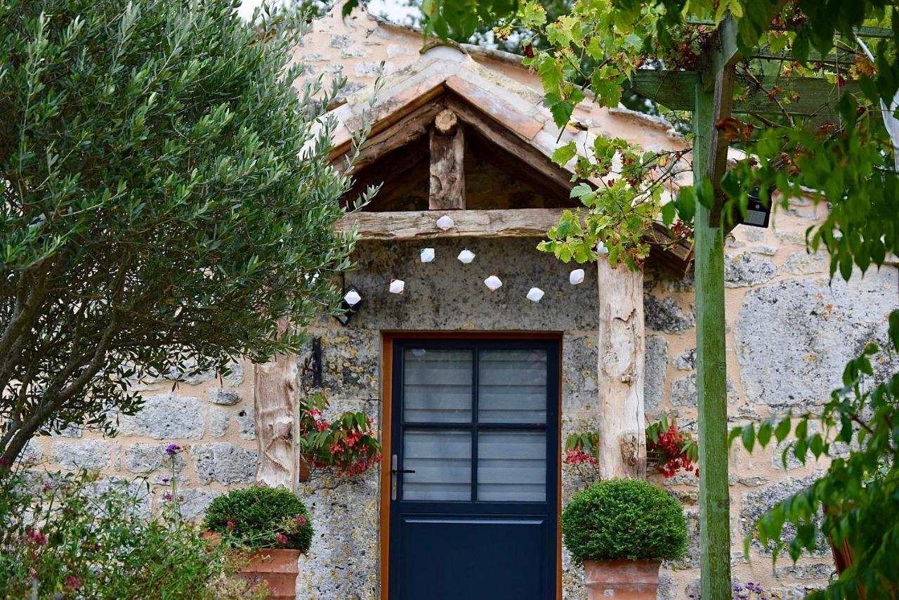 Les Gîtes Pérard Caylus Extérieur photo