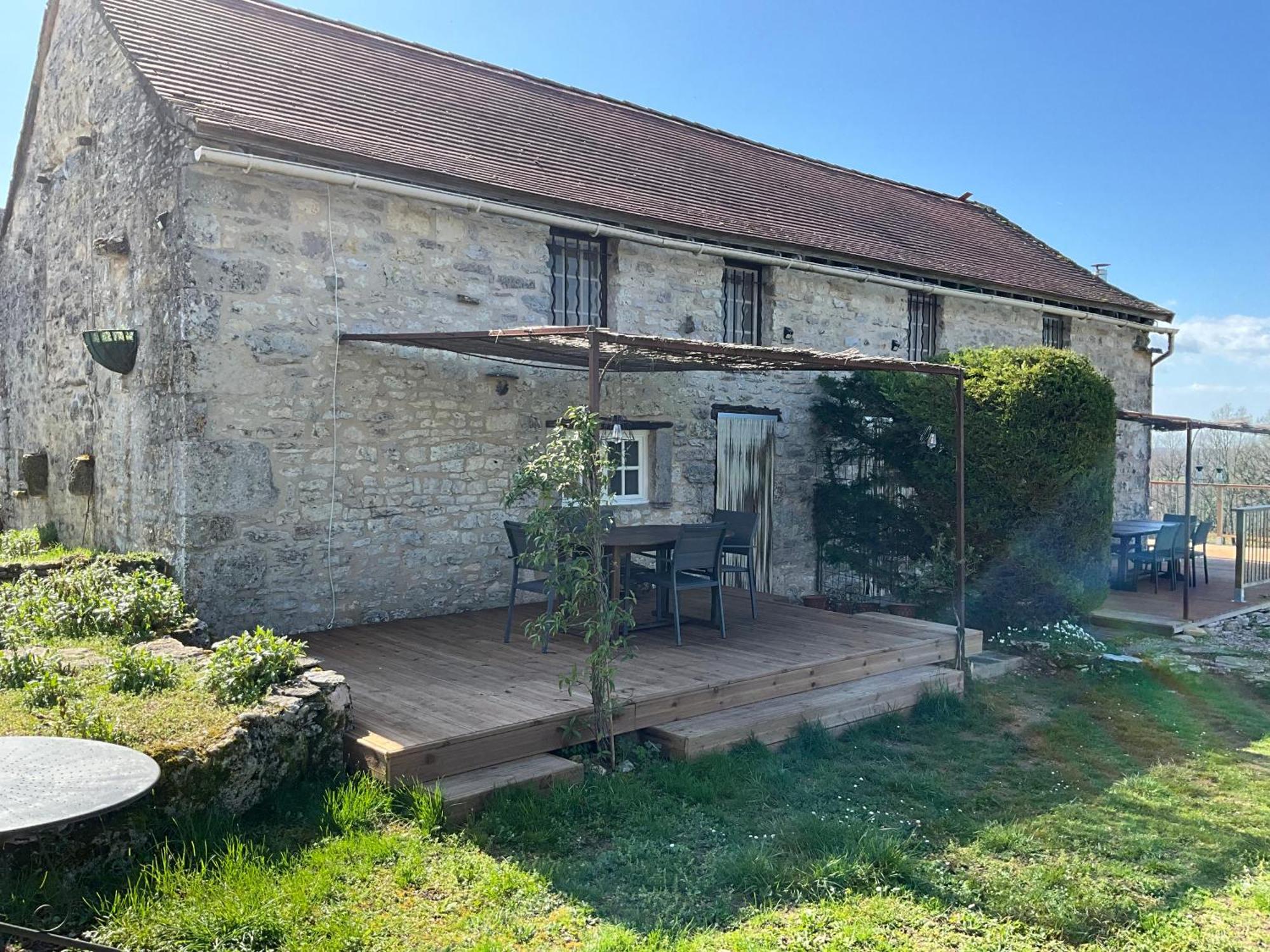 Les Gîtes Pérard Caylus Extérieur photo