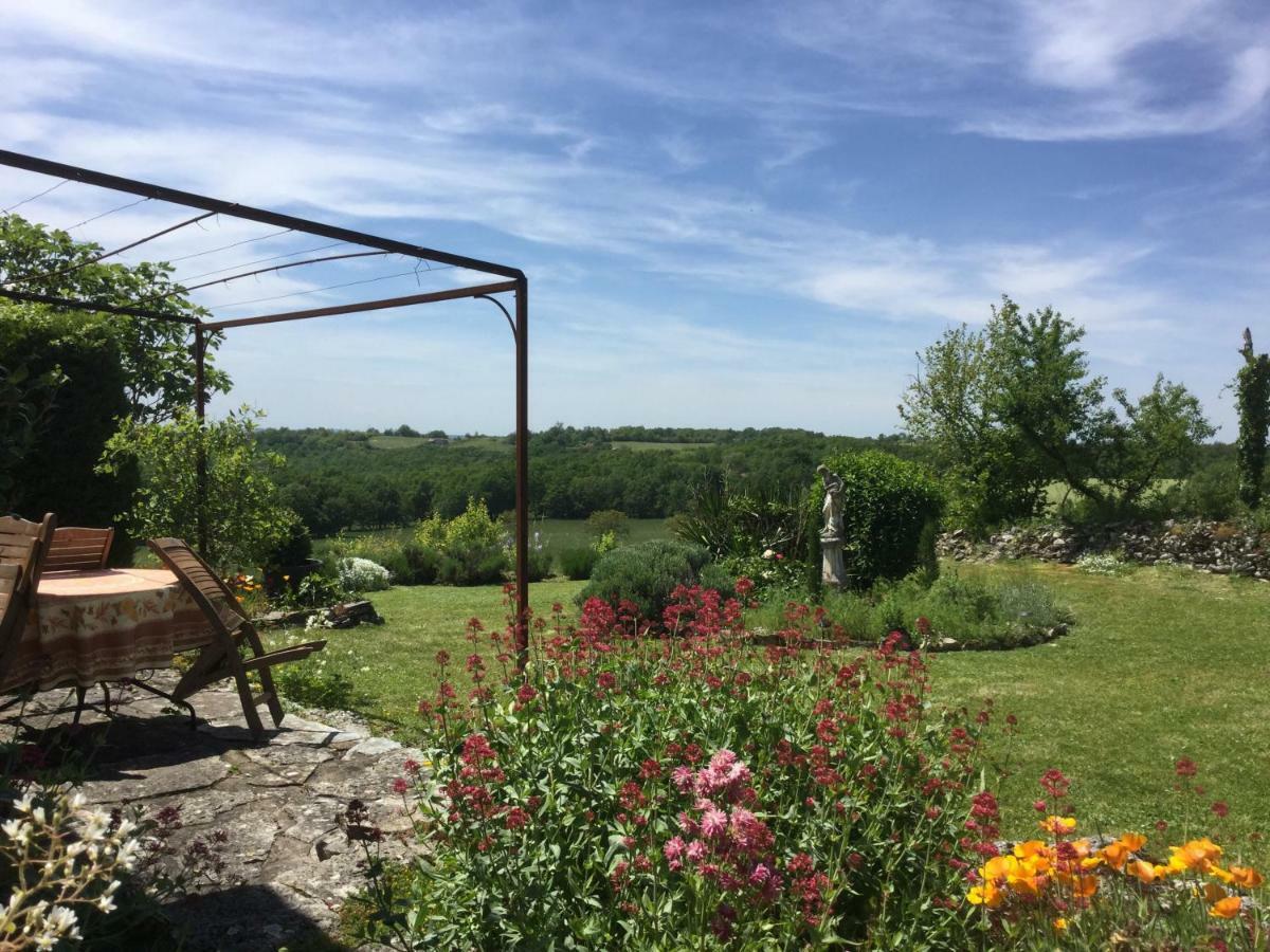Les Gîtes Pérard Caylus Extérieur photo